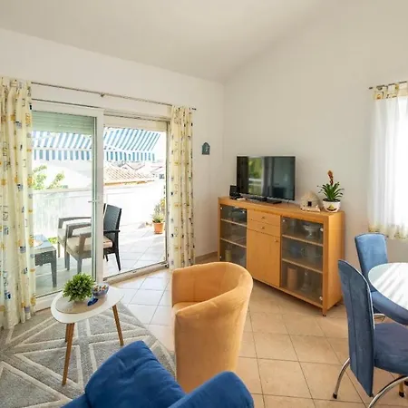 Apartment Sisi Tar-Vabriga